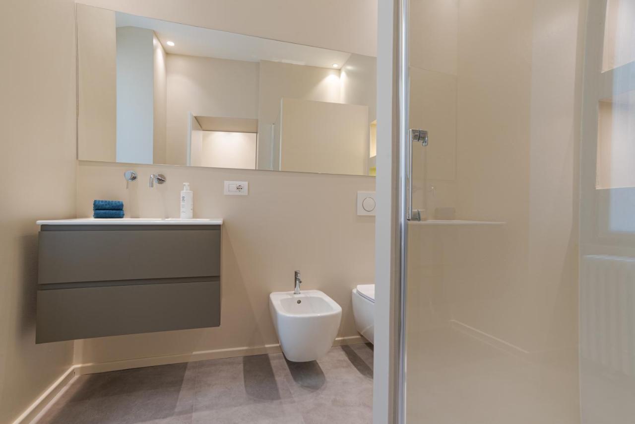 Suite Del Vescovo - By Myhomeincomo Exteriör bild