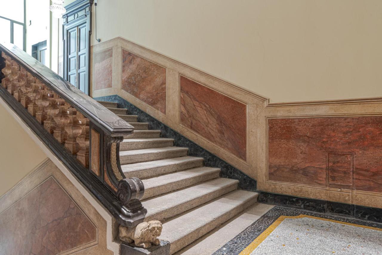 Suite Del Vescovo - By Myhomeincomo Exteriör bild